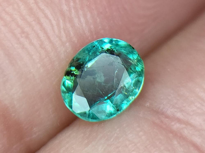 0.6ct natural emerald gemstones igczm184