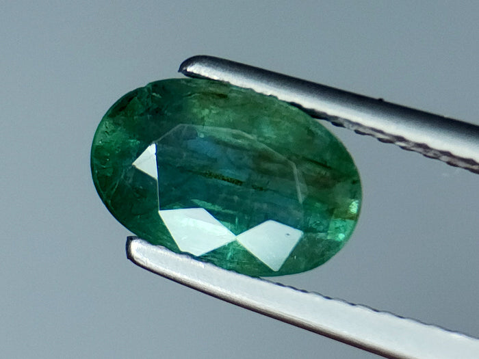 1.9Crt Natural Emerald Gemstones IGCZZM38 - imaangems