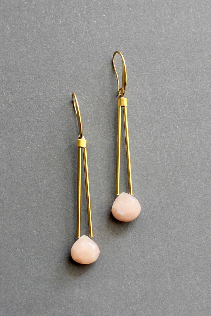 David Aubrey Jewelry - ISLE31 Peach moonstone geometric drop earrings