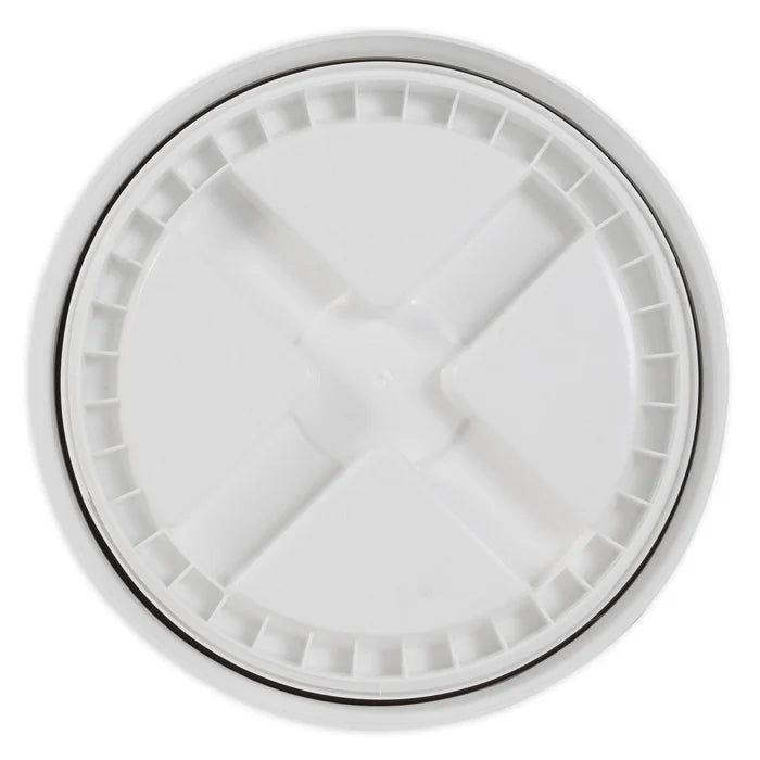 The Gamma2 Vittles Vault Replacement 5.0 Lid is a white, round plastic lid with a cross design and ridged edges—ideal as a replacement lid for select Gamma2 Vittles Vault models.